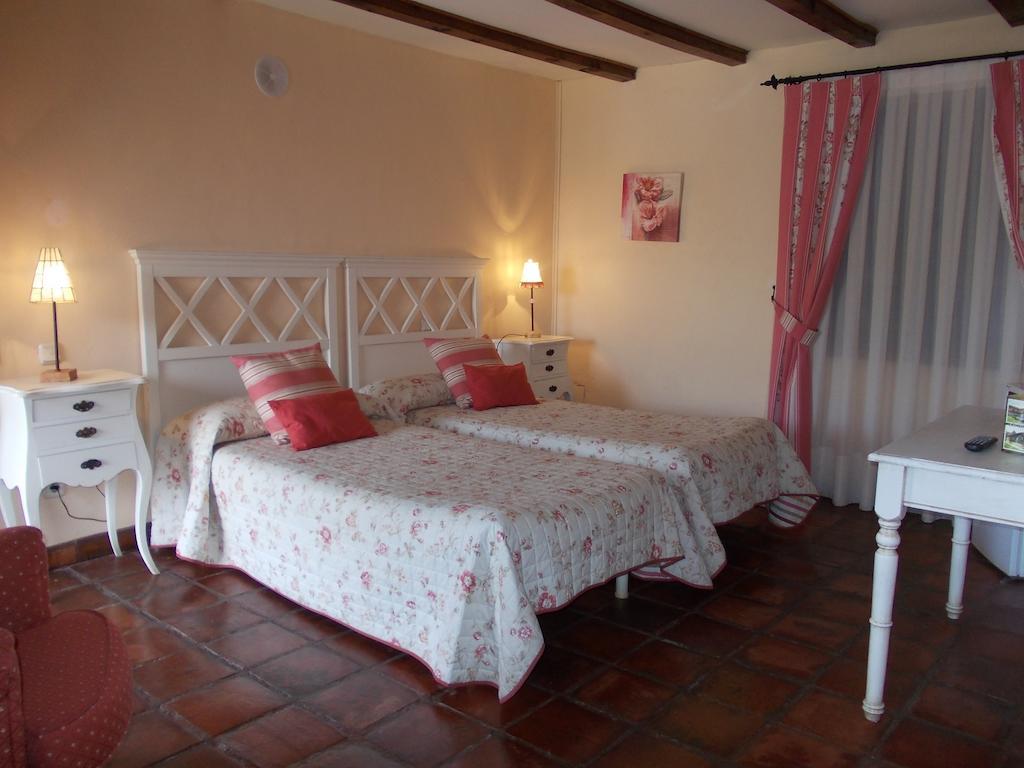 Hotel Los Rastrojos Aranda de Duero Oda fotoğraf