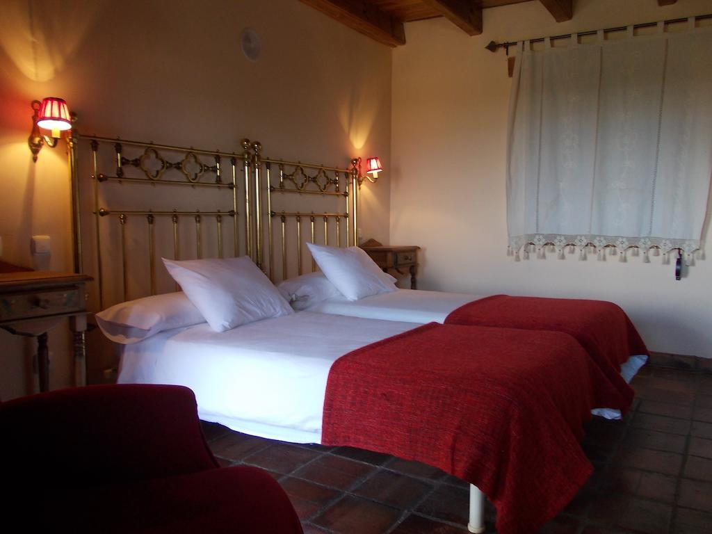 Hotel Los Rastrojos Aranda de Duero Oda fotoğraf