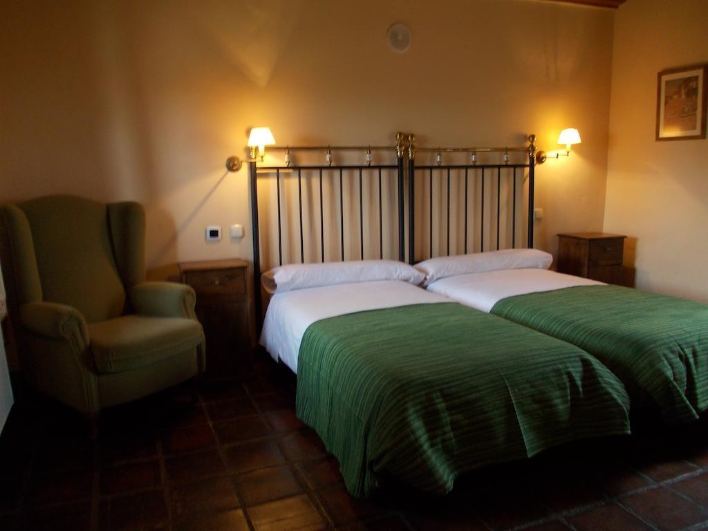 Hotel Los Rastrojos Aranda de Duero Oda fotoğraf