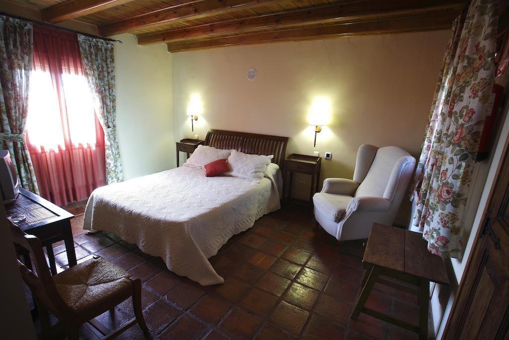 Hotel Los Rastrojos Aranda de Duero Oda fotoğraf