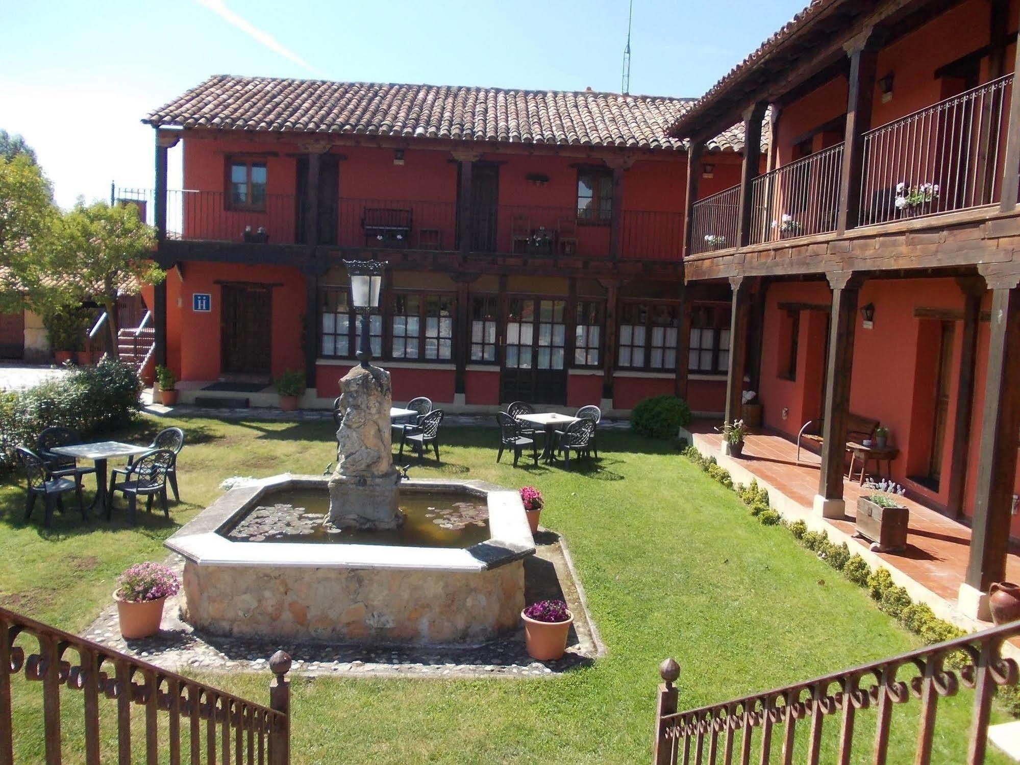 Hotel Los Rastrojos Aranda de Duero Dış mekan fotoğraf